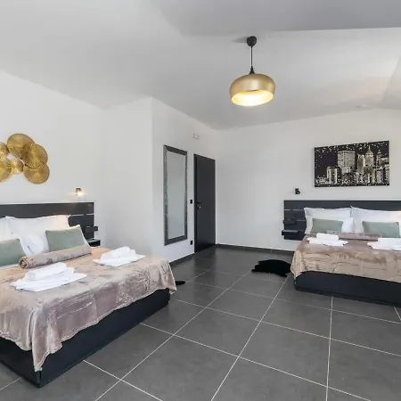 Zorka Villa *